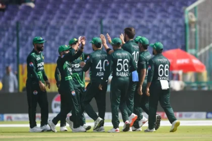 Pakistan Storms into Tri-Series Final with Record Chase